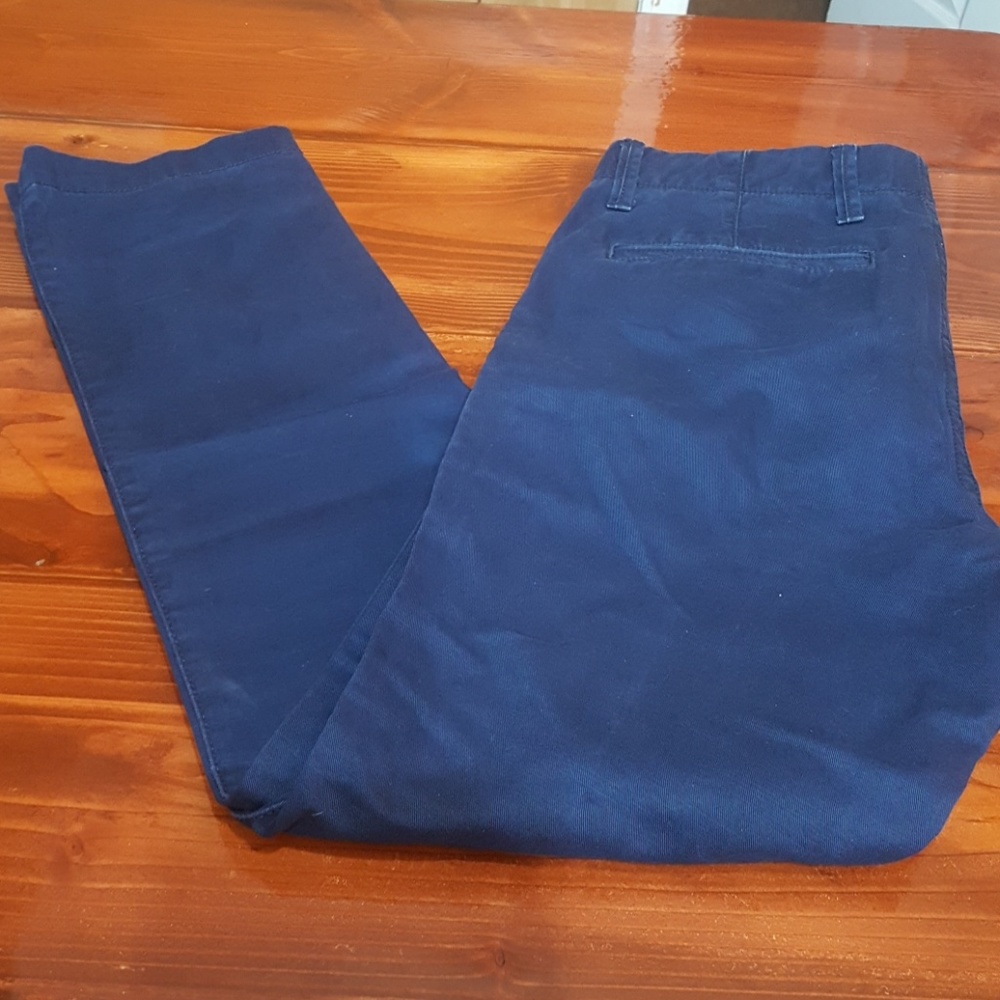 GAP - Picture 4 of 4